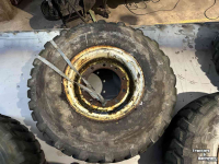 Wheels, Tyres, Rims & Dual spacers Michelin 13.00r20 (14.75/80r20)