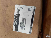 Diverse new spare-parts Cummins nieuwe cilinder koppen 4 en 6 cil