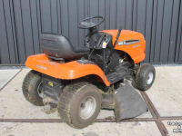 Ride-on mower Husqvarna LT131 zitmaaier maaitrekker gazonmaaier