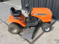 Ride-on mower Husqvarna LT131 zitmaaier maaitrekker gazonmaaier