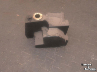 Diverse used spare-parts Massey Ferguson HYDRAULIEKTANK 7400-SERIE