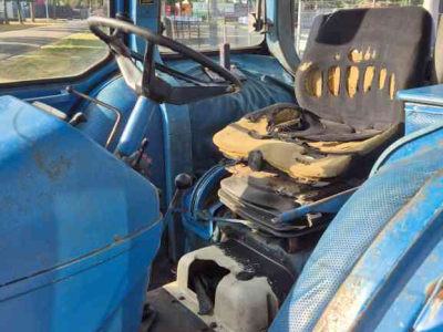 Tractor Ford 5600 supercab
