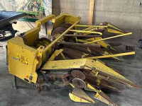 Cornhead New Holland 6-rijige maisbek