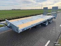 Low loader / Semi trailer VGM Robson 14 oprijwagen oprijkar dieplader machine transporter