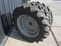 Wheels, Tyres, Rims & Dual spacers BKT 340/85R28 Agrimax RT855 trekkerbanden tractorbanden wielen/velgen