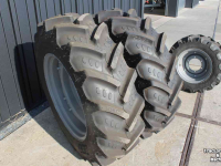 Wheels, Tyres, Rims & Dual spacers BKT 340/85R28 Agrimax RT855 trekkerbanden tractorbanden wielen/velgen