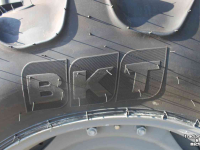 Wheels, Tyres, Rims & Dual spacers BKT 340/85R28 Agrimax RT855 trekkerbanden tractorbanden wielen/velgen