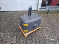 Used parts for tractors  450 KG