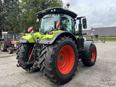 Tractor Claas Arion 660