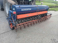 Seed drill Nordsten Cld300 lift o matic