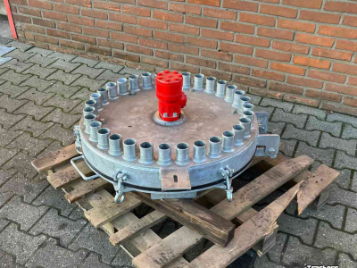 Other manure equipment and accessories  Mestverdeler, verdeelmolen 32 uitlopen