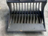 Excavator buckets Matt Nielen Overig