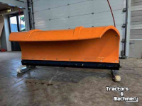 Snow Removal Equipment  Sneeuwschuif