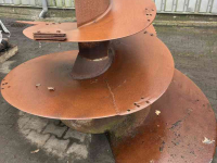 Feed mixer Strautmann Mengvijzel met messen