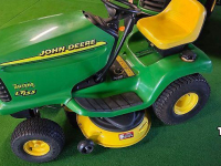 Ride-on mower John Deere LT155