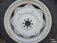 Wheels, Tyres, Rims & Dual spacers Vredestein 13.6R38