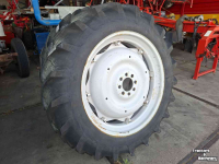 Wheels, Tyres, Rims & Dual spacers Vredestein 13.6R38