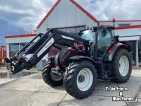 Tractors Valtra N114E + Voorlader