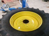 Wheels, Tyres, Rims & Dual spacers Vredestein 580/70R38-----480/70R24
