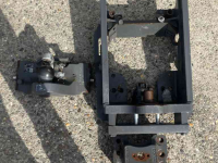 Other tractors and accessories Valtra Q series trekhaakframe incl. K80 koppeling