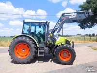 Tractor Claas Celtis 446 RX met voorlader