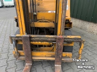 Forklift Komatsu 1300