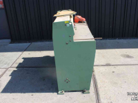 Other machines and accessories for the workshop and yard  Jörg 4822 platenschaar plaatschaar knipbank