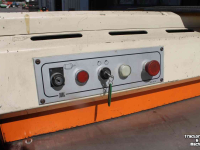 Other machines and accessories for the workshop and yard  Jörg 4822 platenschaar plaatschaar knipbank