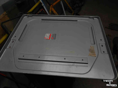 Used parts for tractors Massey Ferguson 675/690/698/699