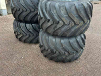 Wheels, Tyres, Rims & Dual spacers  700/40R22.5