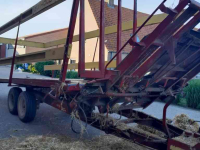 Other harvesters and accessories New Holland 1016 balenverzamelwagen in klantoverdracht