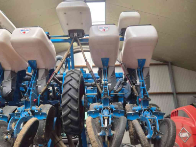 Seed drill Monosem Maïszaaimachine NG4 Plus 12 rijen
