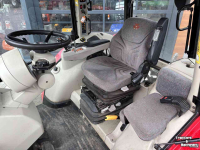 Tractor Massey Ferguson 5711 SL Dyna- 4 Efficiënt met voorlader