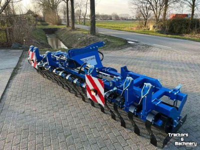 Seedbed combination VSS Front egalisator, koppensneller vlakker