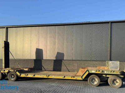 Low loader / Semi trailer  Goldhofer kuip dieplader 4 asser