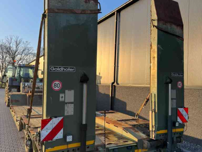 Low loader / Semi trailer  Goldhofer kuip dieplader 4 asser
