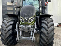 Tractor Valtra Q305