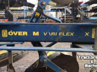 Ploughs Overum Variflex 4-schaar wentelploeg