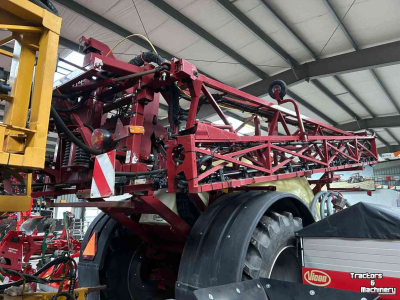 Fieldsprayer pull-type Hardi commander CM11