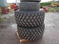 Wheels, Tyres, Rims & Dual spacers BKT 580/65r22,5 en 340/65r18