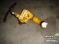 Diverse used spare-parts  Tk herder ls pomp