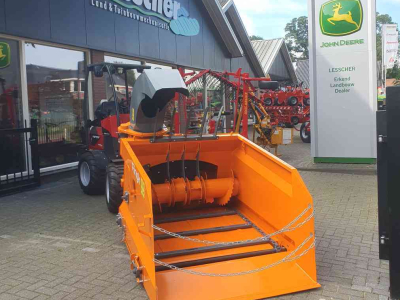 Straw spreader for boxes Flingk SHC