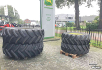 Wheels, Tyres, Rims & Dual spacers  Voor 420/70-R28 Achter 520/70-R38