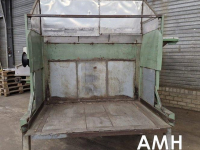 Bunkerstorage  Bunker met uitvoerband+kantelaar – complete set,  Dosierbunker mit Austragsband inklusive Kistenkipper (Komplettset)