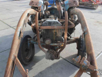 Oldtimers Ford Fordson Dexta met frontlader voorlader opknapper oldtimer