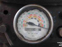 Oldtimers Ford Fordson Dexta met frontlader voorlader opknapper oldtimer
