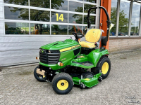 Ride-on mower John Deere X940