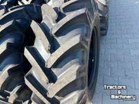 Wheels, Tyres, Rims & Dual spacers Galaxy 17.5l24      (460/70/24)