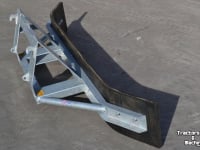Rubber yard scraper Qmac RUBBERSCHUIF EURO 3.00
