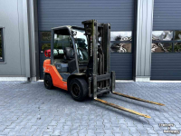 Forklift Toyota 02-8FGF30 / Toyota Tonero 30